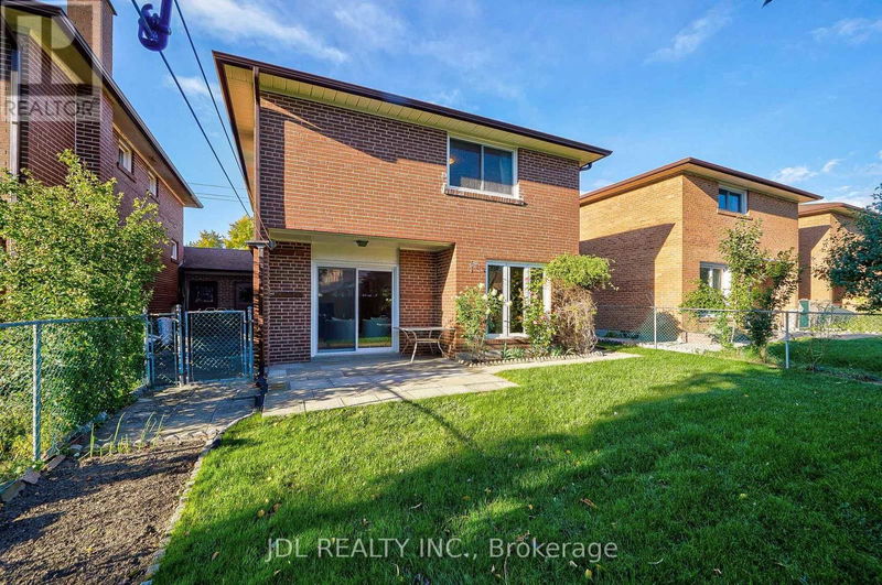 131 Old Sheppard Avenue  Toronto (Pleasant View), M2J3M1 | Image 37