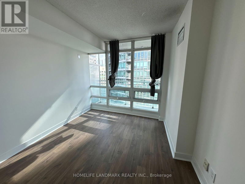  1807 - 381 Front Street West Toronto (Waterfront Communities), M5V3R8 | Image 11