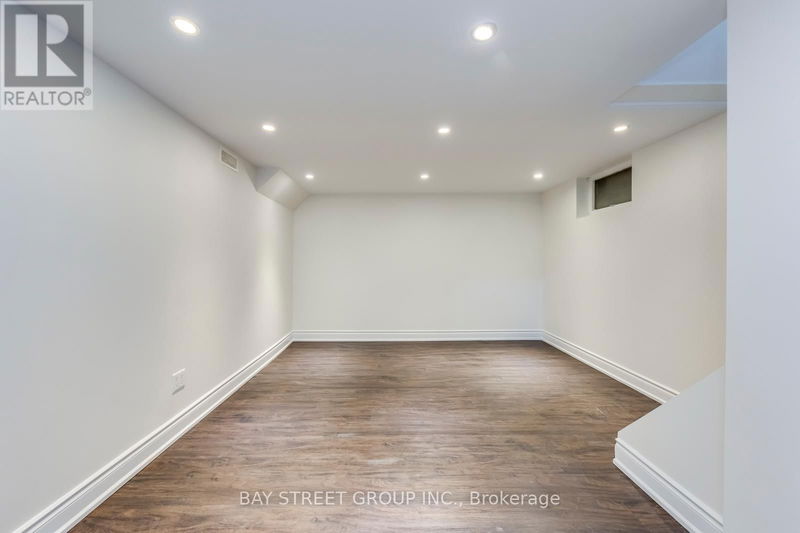 90 Avondale Avenue  Toronto (Willowdale East), M2N2V2 | Image 19