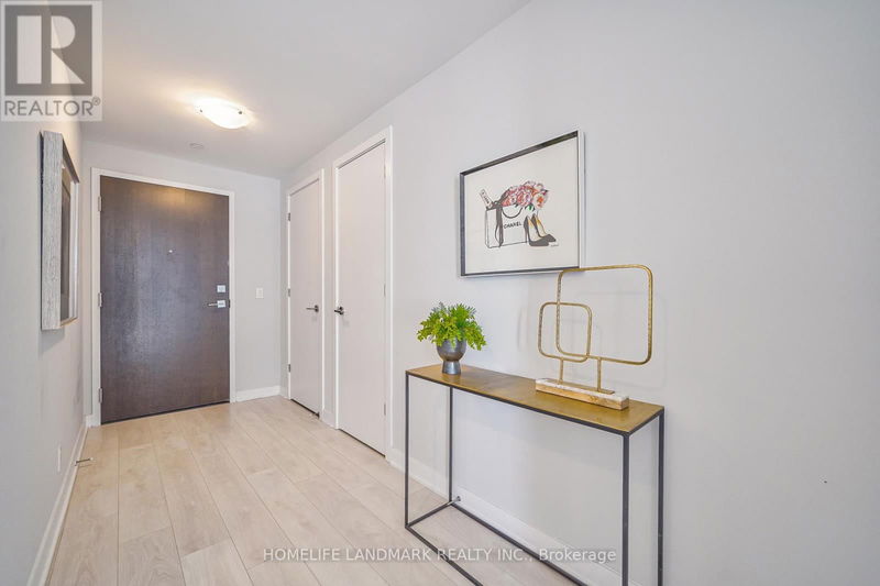  3705 - 2221 Yonge Street  Toronto (Mount Pleasant West), M4S2B4 | Image 17