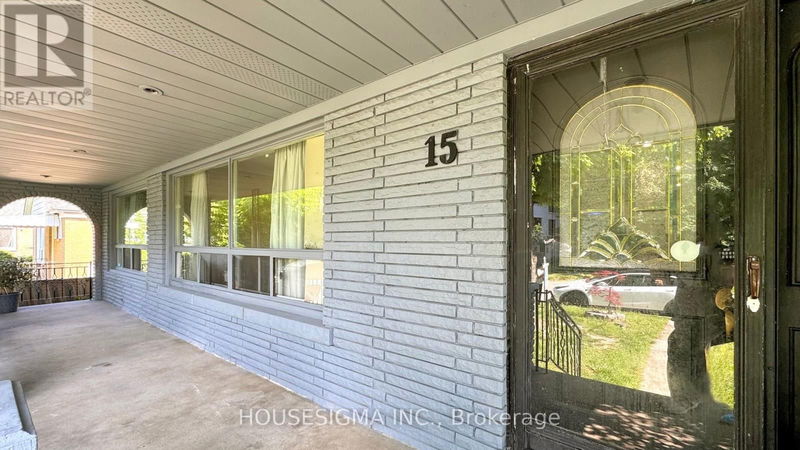 15 Charleswood Drive  Toronto (Clanton Park), M3H1X3 | Image 3