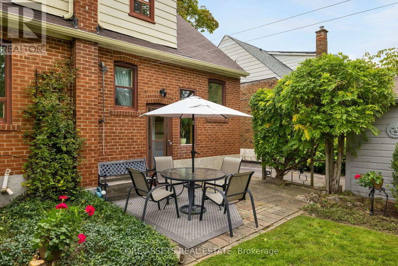 9 Lyndale Drive  Toronto (Willowdale East), M2N2X9 | Image 10