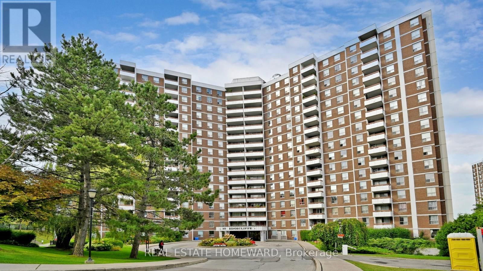 515 - 10 EDGECLIFF GOLFWAY Image 1