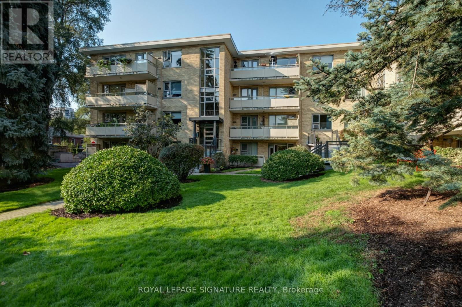 3 - 8 CORINTH GARDENS Image 4