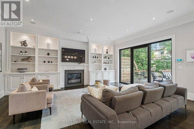 102 Carmichael Avenue  Toronto (Bedford Park-Nortown), M5M2W9 | Image 11