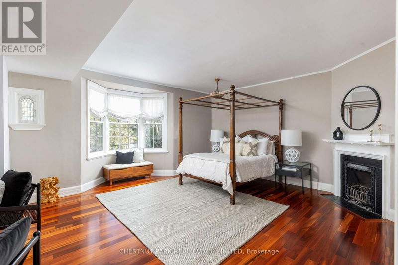 23 South Drive  Toronto (Rosedale-Moore Park), M4W1R2 | Image 20