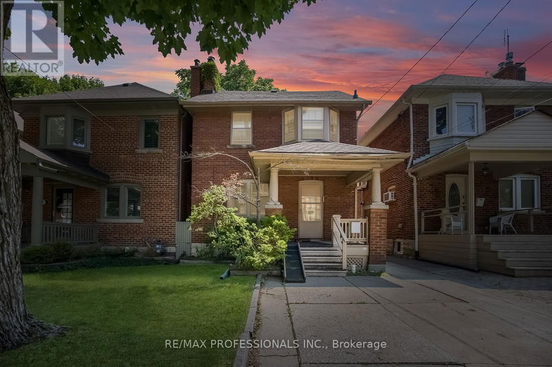 203 Brookdale Avenue  Toronto (Lawrence Park North), M5M1P4 | Image 1