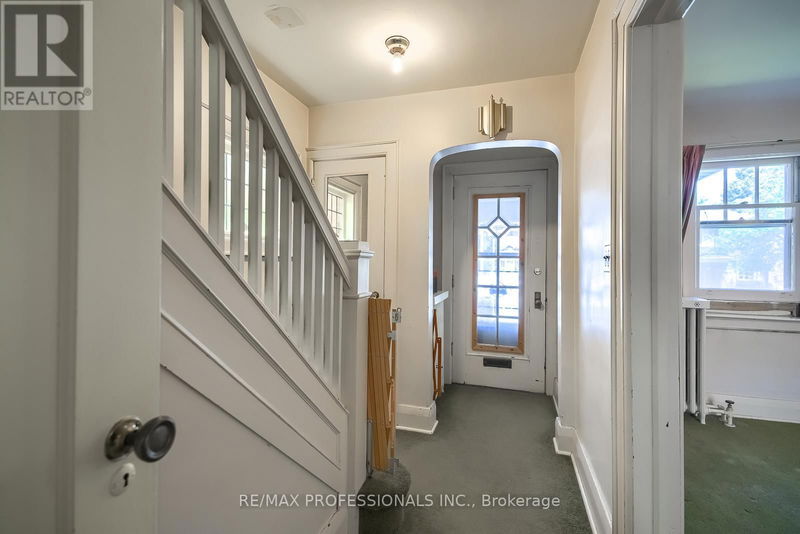 203 Brookdale Avenue  Toronto (Lawrence Park North), M5M1P4 | Image 5