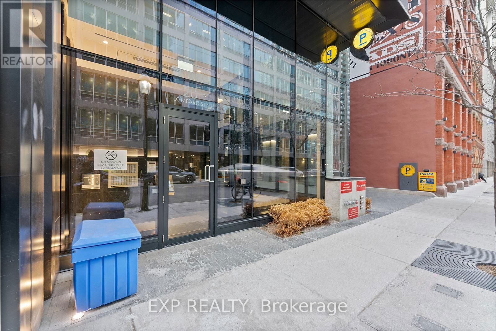 4011 - 20 LOMBARD STREET Image 37