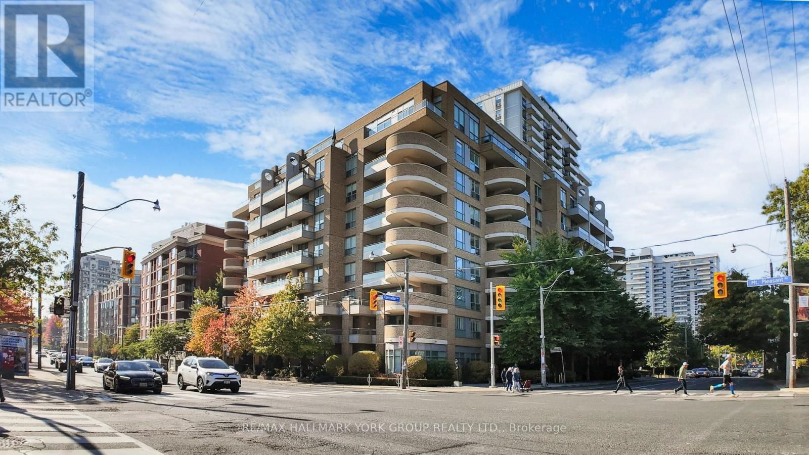 512 - 245 DAVISVILLE AVENUE Image 1