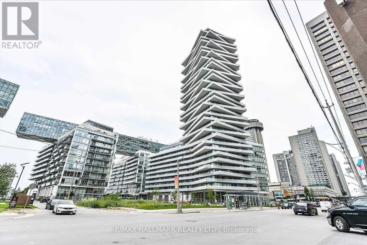 307 - 15 QUEENS QUAY E Image 1