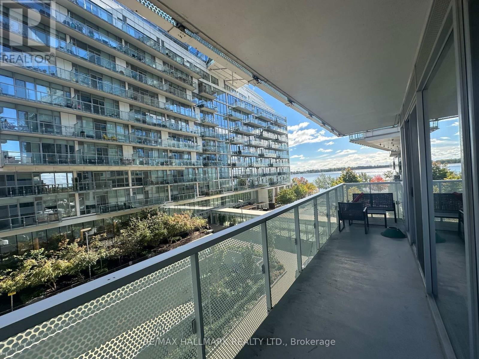 307 - 15 QUEENS QUAY E Image 3