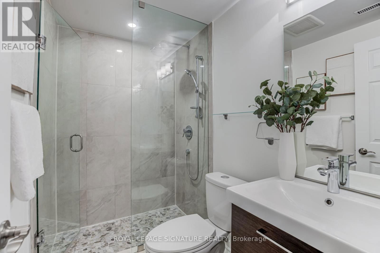 17 - 296 TORRESDALE AVENUE Image 31