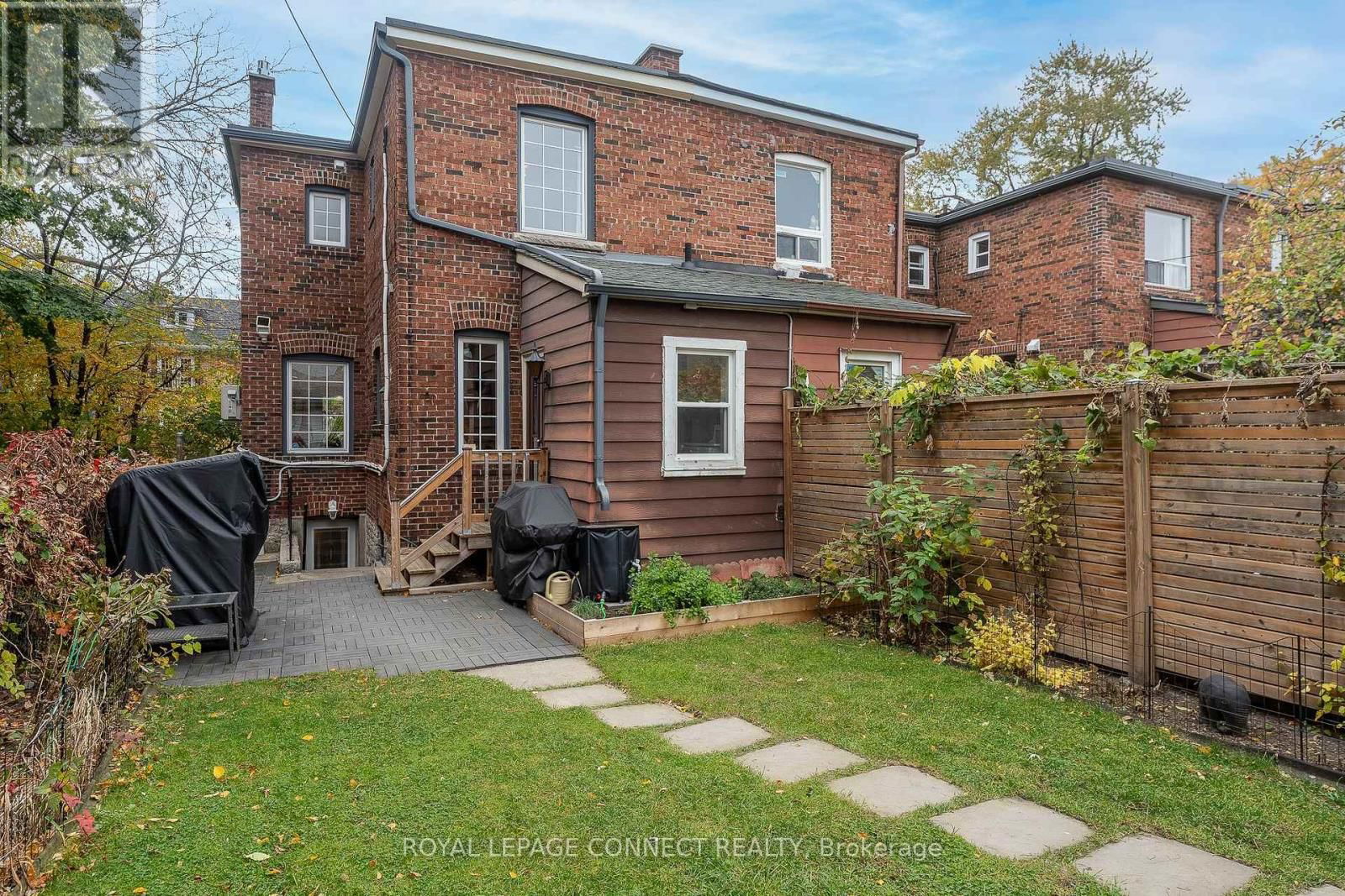 127 BELLWOODS AVENUE Image 30