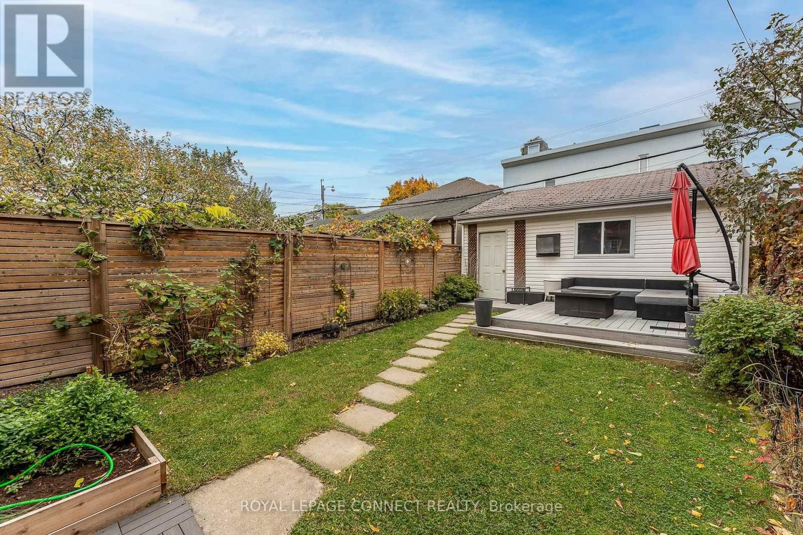 127 BELLWOODS AVENUE Image 31