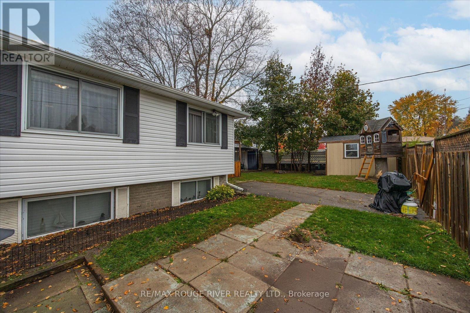 224 ARDEN DRIVE Image 32