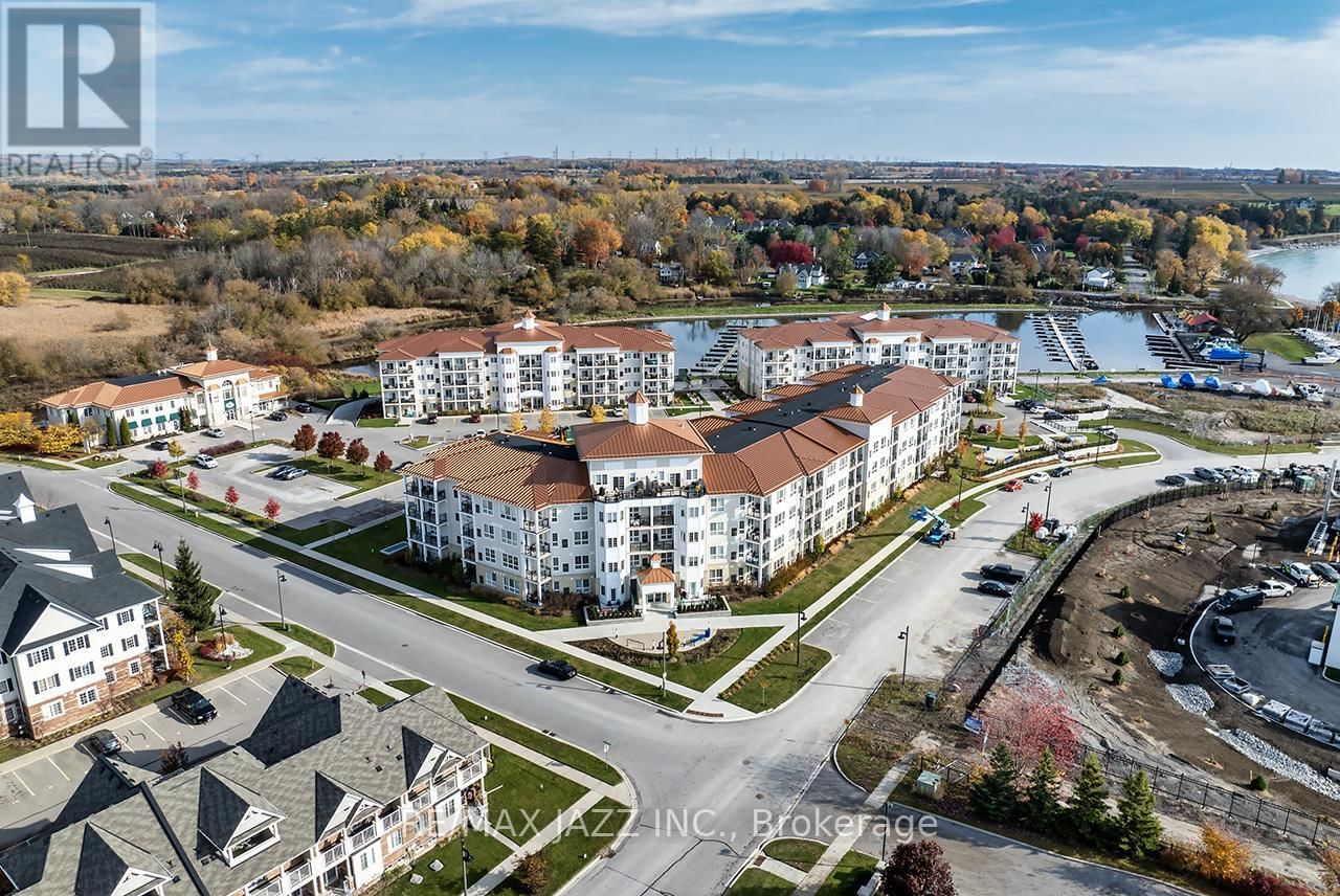 126 - 50 LAKEBREEZE DRIVE Image 1