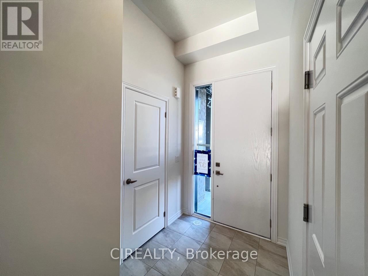 20 SORBARA WAY Image 8