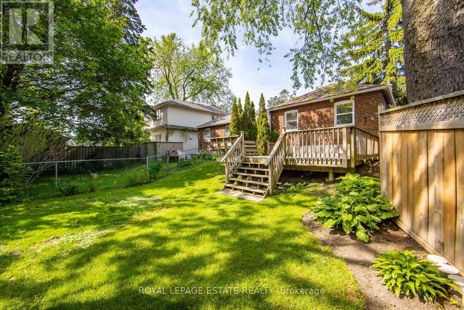 57 RED DEER AVENUE Image 17