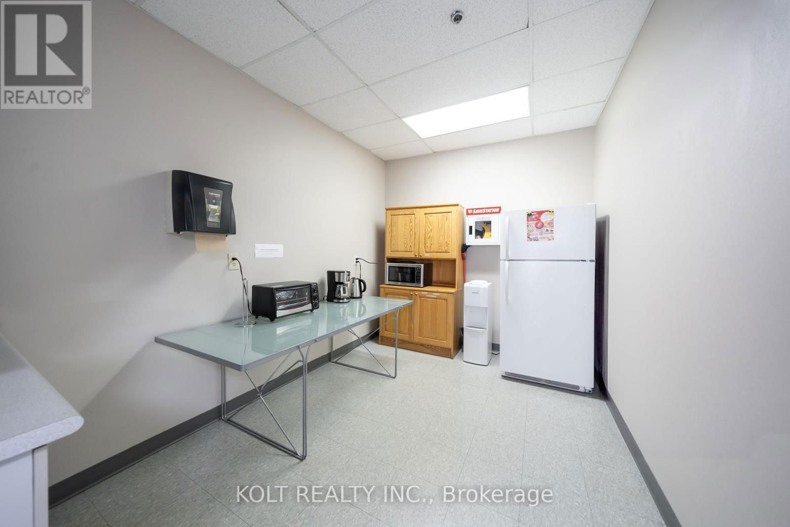 Unit 1 - 445 MILNER AVENUE Image 10