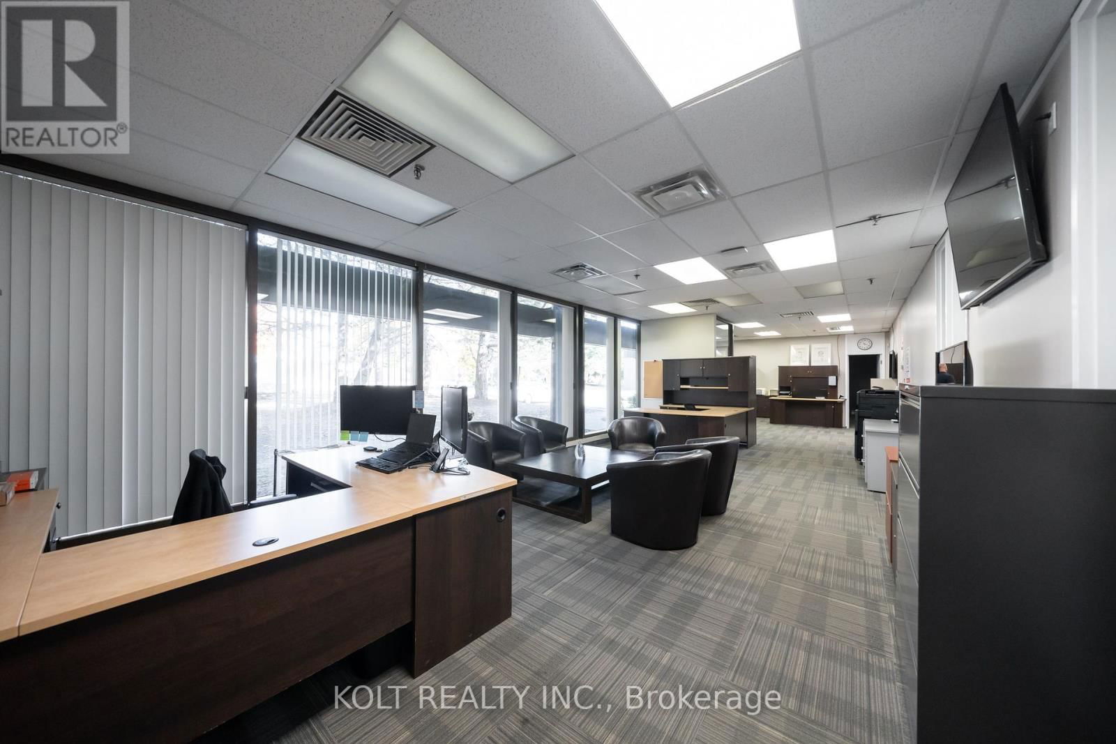 Unit 1 - 445 MILNER AVENUE Image 4