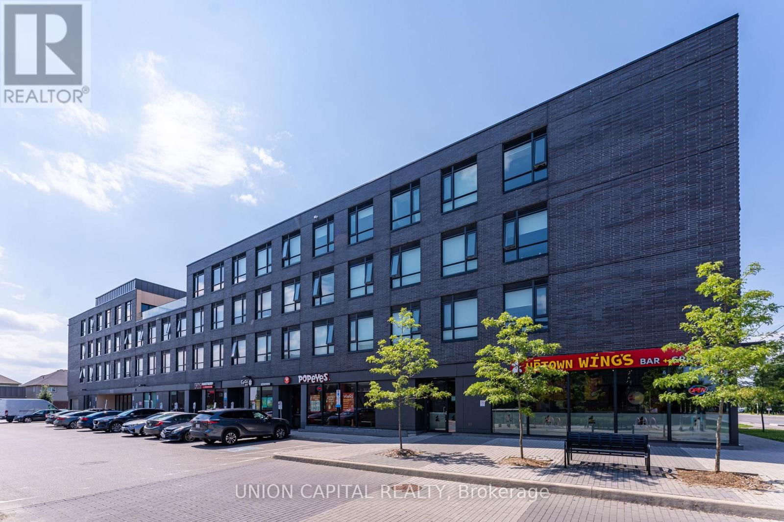 301 - 1800 SIMCOE STREET Image 4