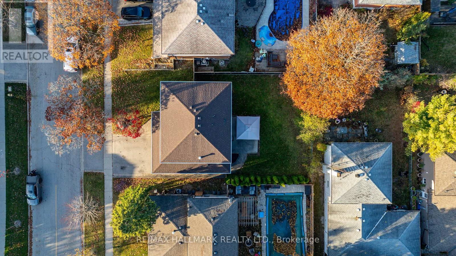 3 LANGEVIN CRESCENT Image 35