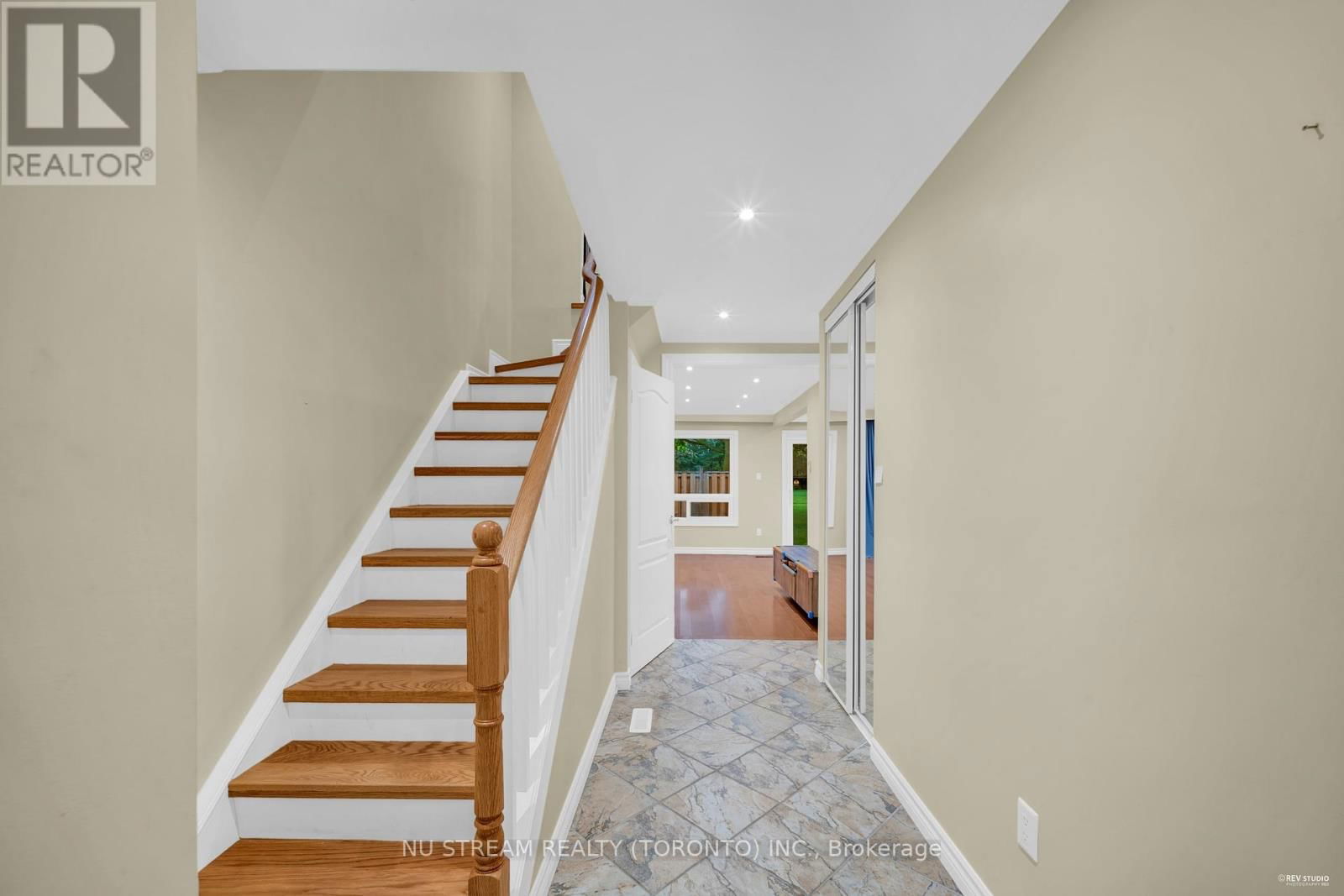 207 HUNTINGDALE BOULEVARD Image 2