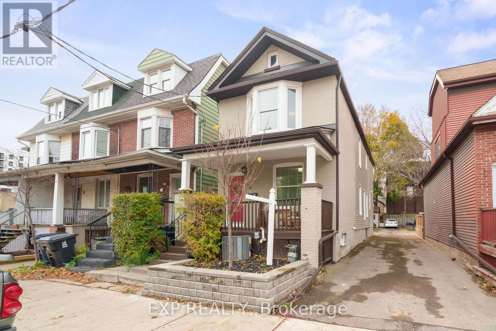 16 COXWELL AVENUE Image 1