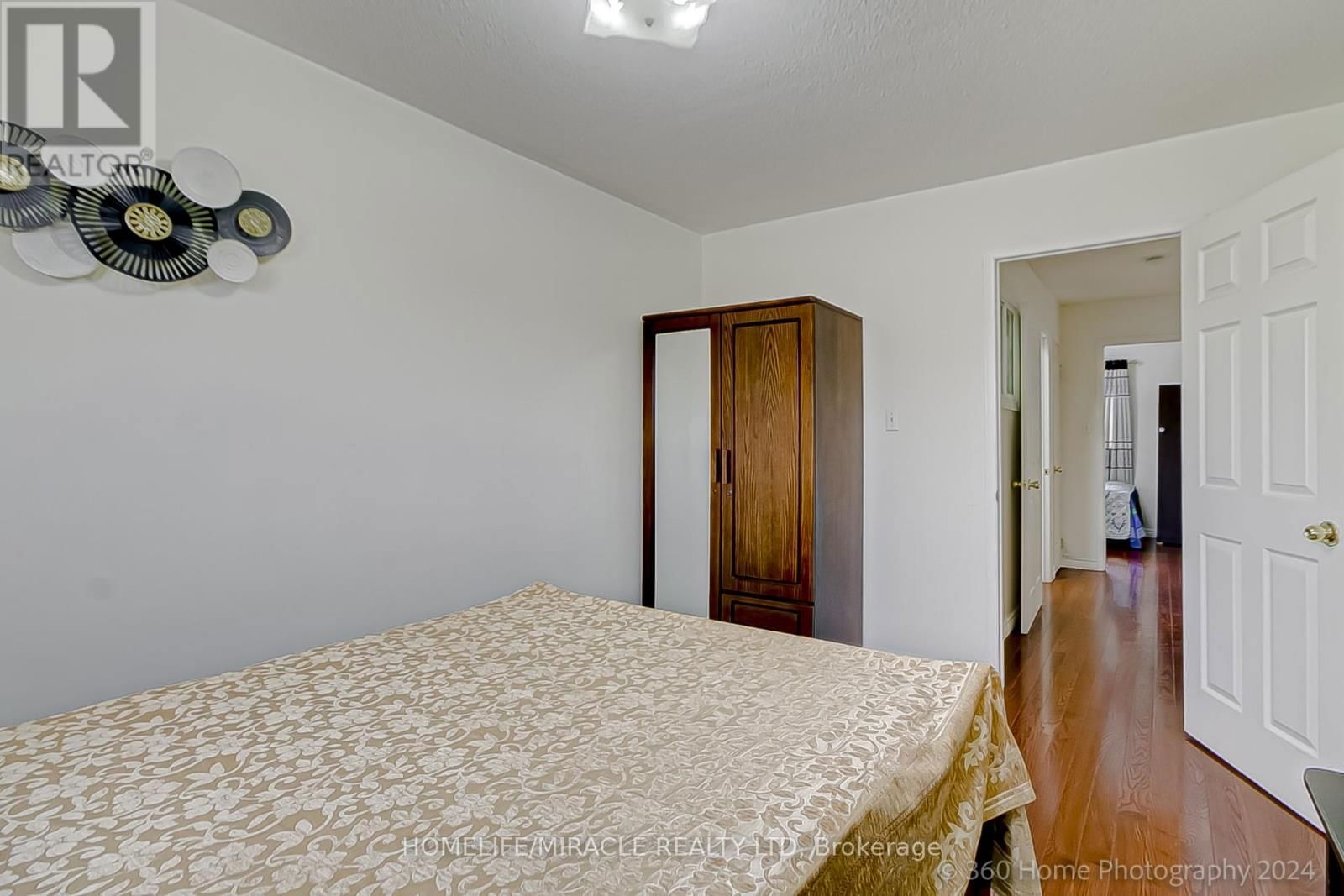 24A BEACHELL STREET Image 13