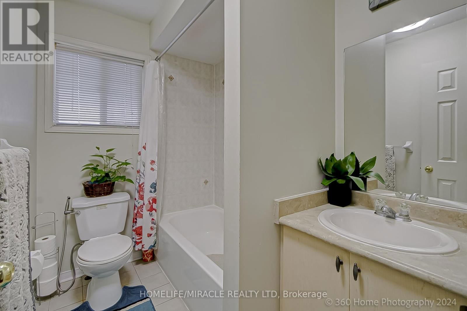 24A BEACHELL STREET Image 15