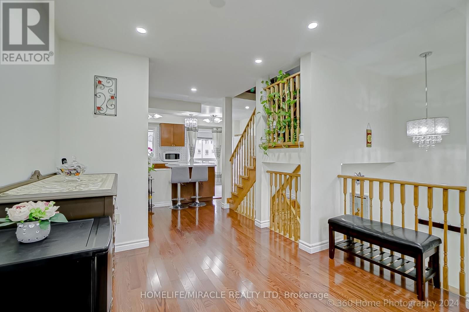 24A BEACHELL STREET Image 3