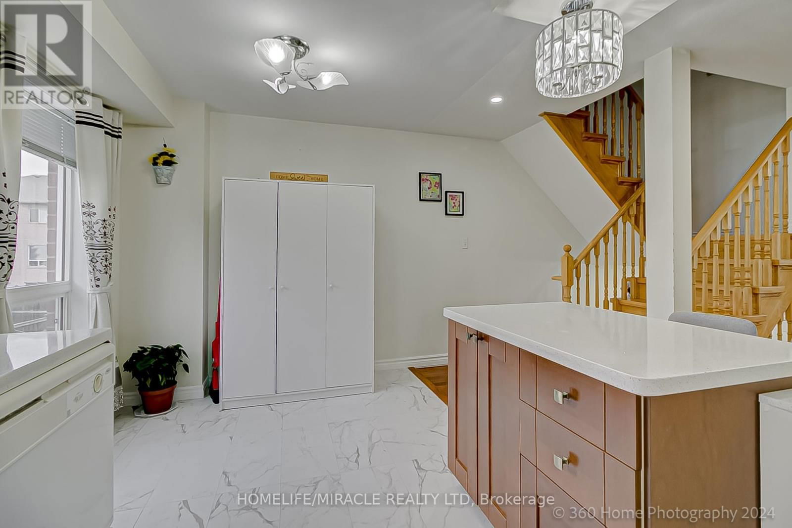 24A BEACHELL STREET Image 9