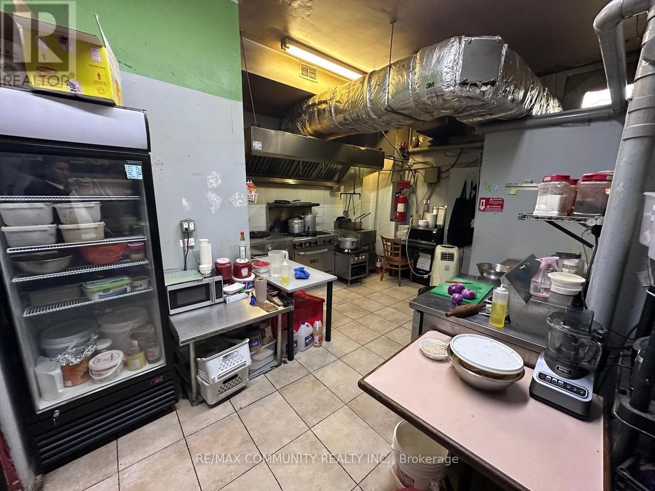 3547 ST. CLAIR AVENUE E Image 8