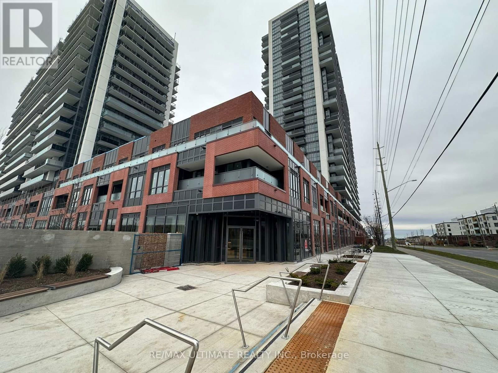 409 - 2545 SIMCOE STREET N Image 2