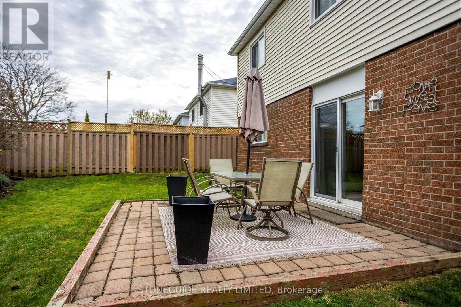 70 HOMEFIELD SQUARE Image 36