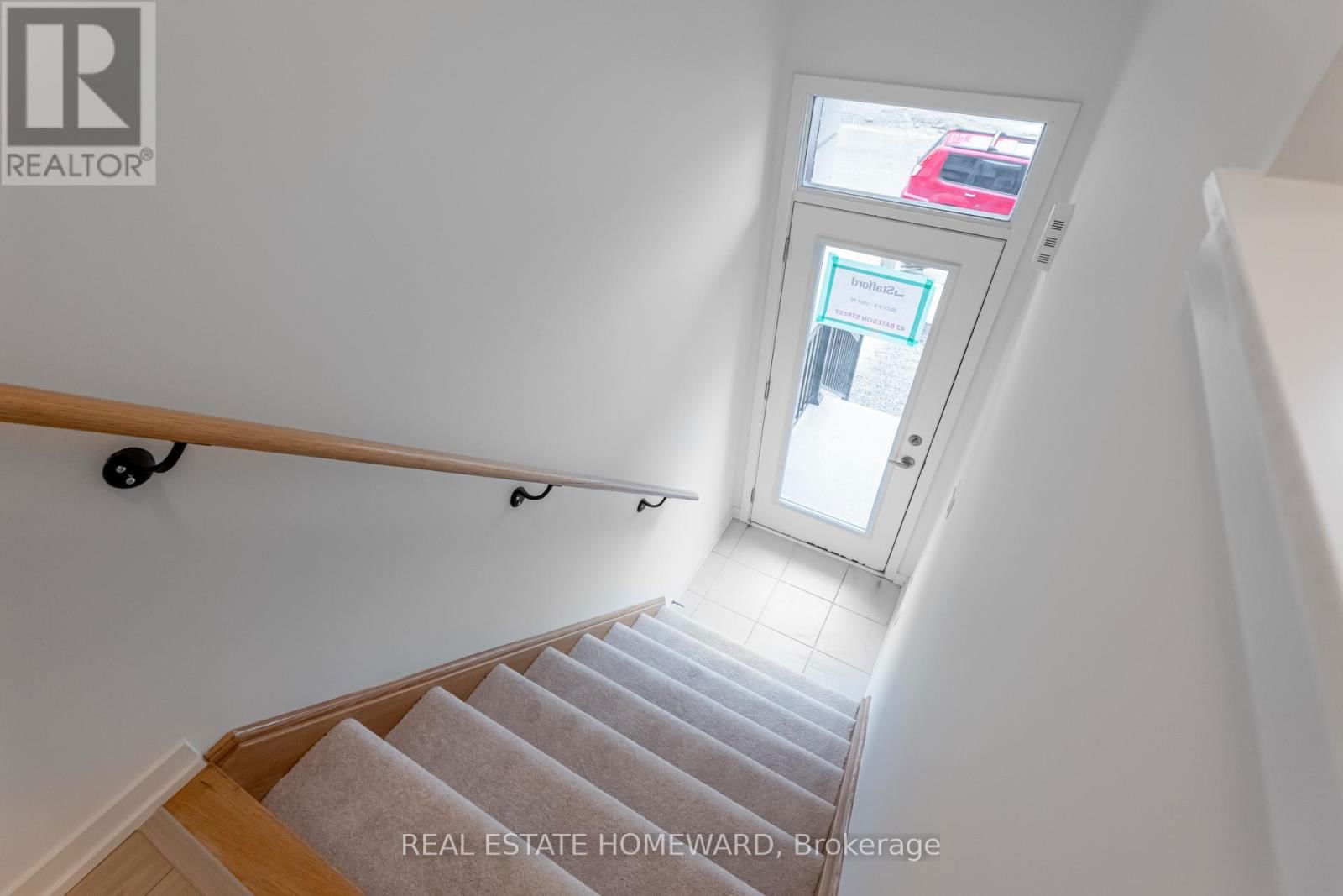 42 BATESON STREET Image 9