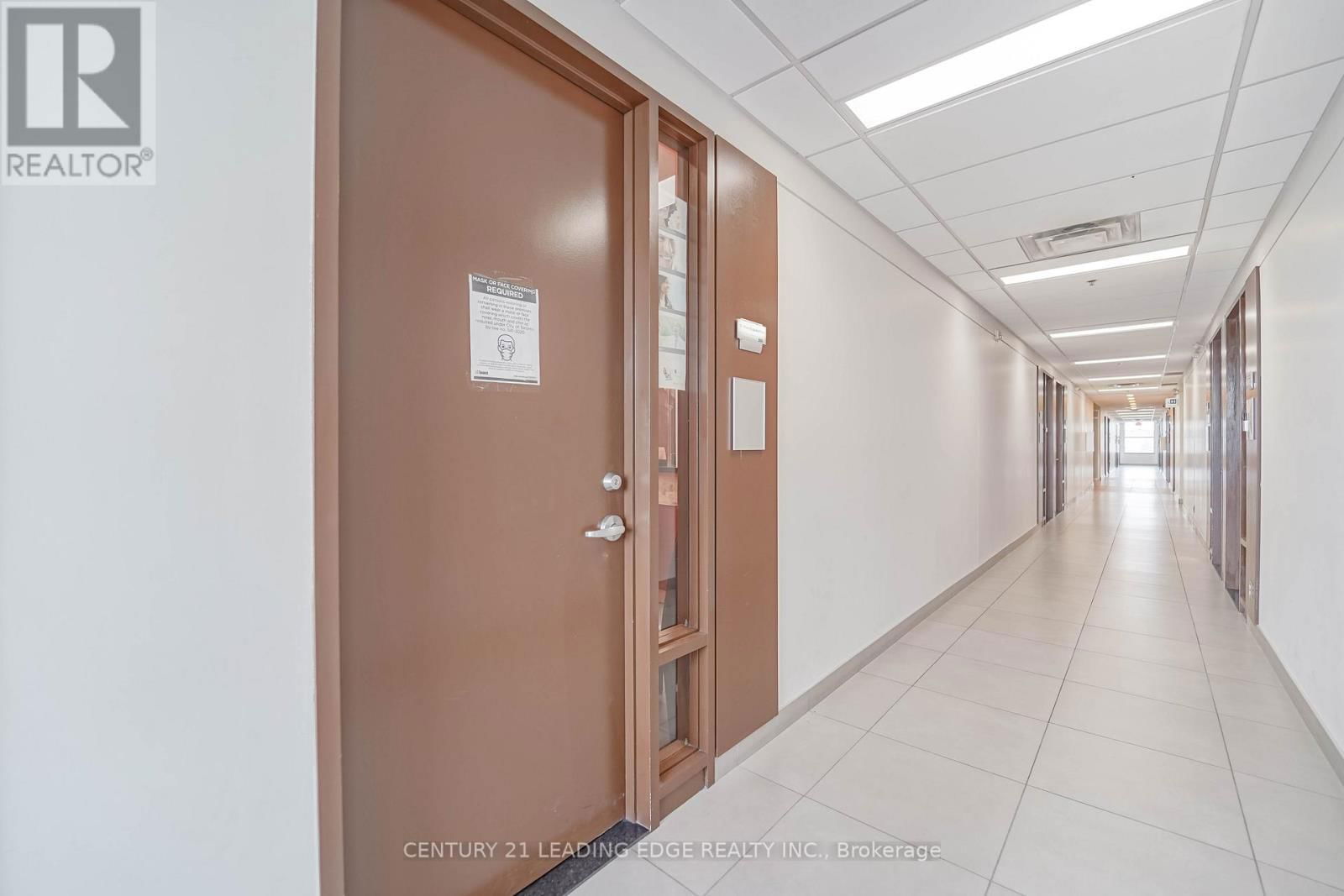 309 - 385 SILVER STAR BOULEVARD Image 47