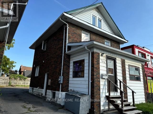 164 ADELAIDE AVENUE E Image 2