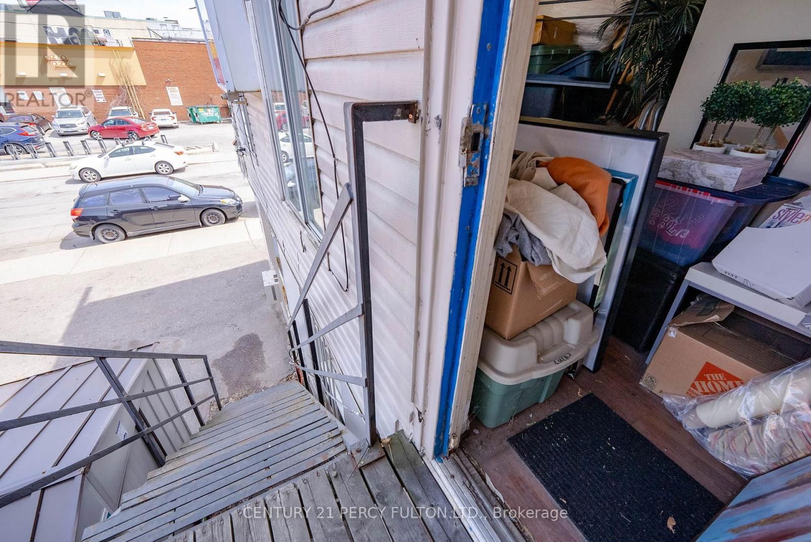 2793 DANFORTH AVENUE Image 38