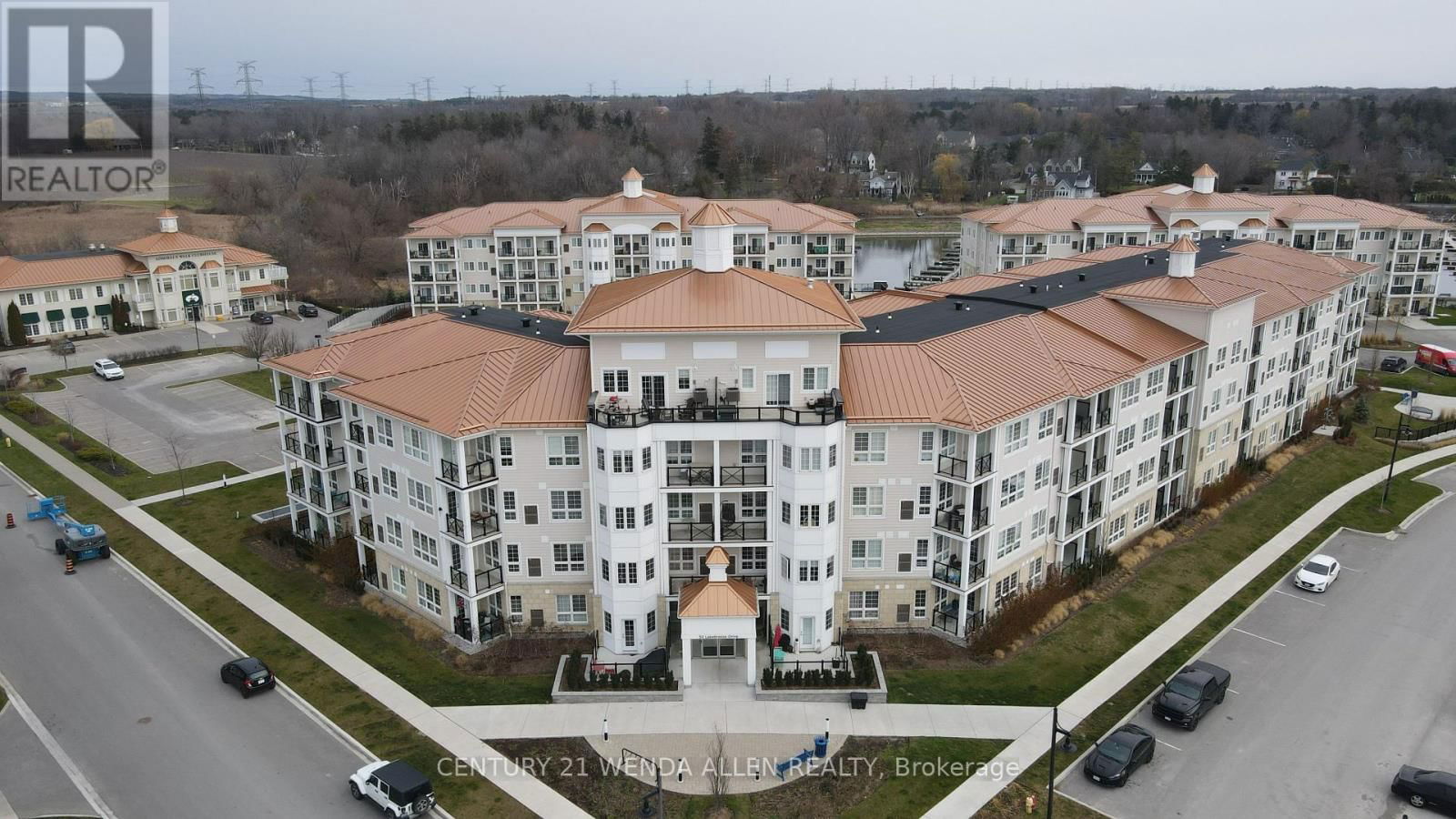 110 - 50 LAKEBREZE DRIVE Image 1