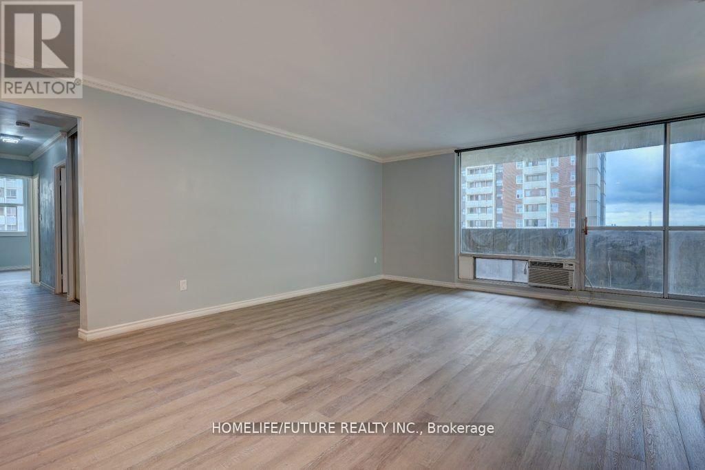 2519 - 5 MASSEY SQUARE Image 4