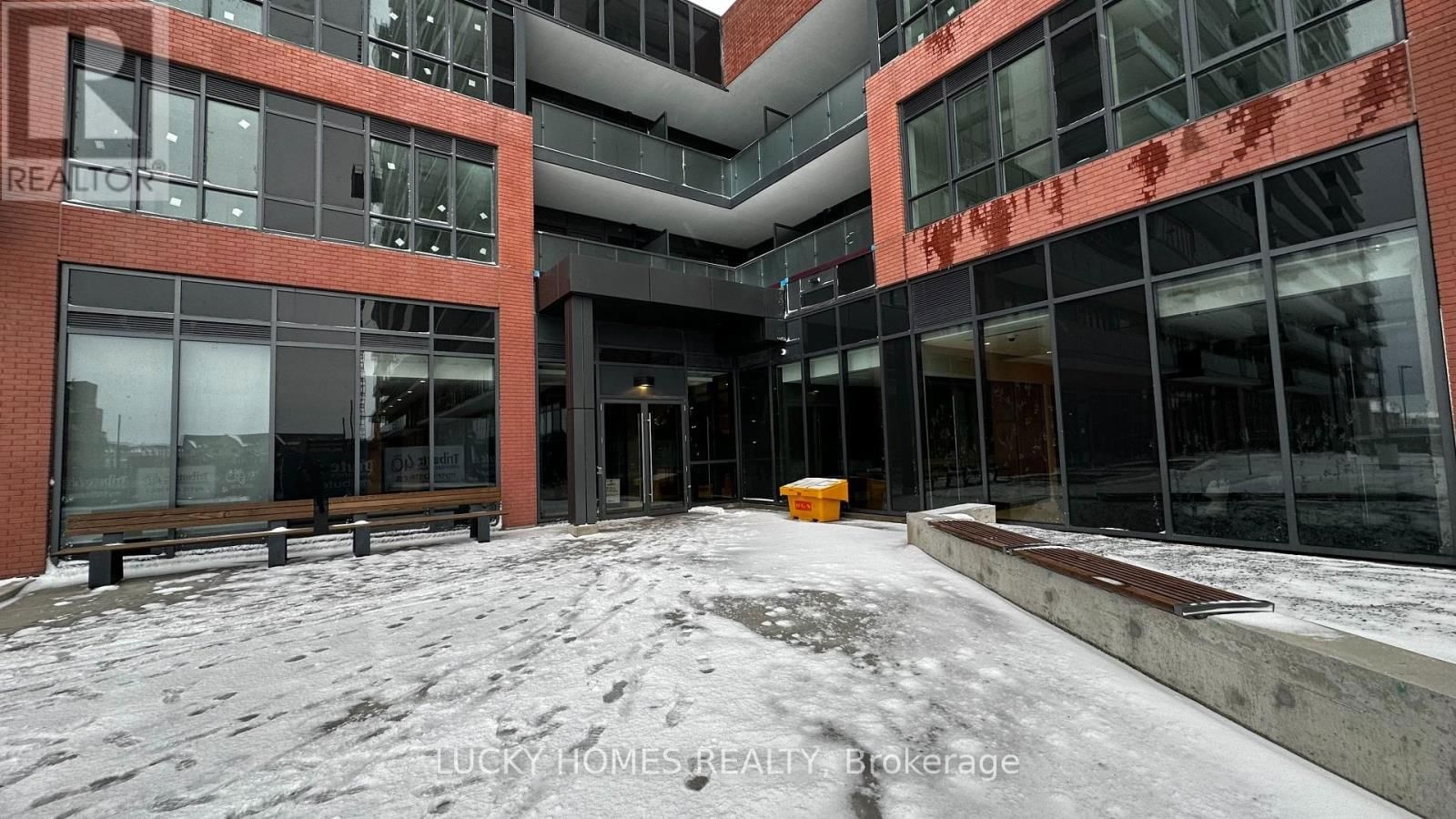 311 - 2545 SIMCOE STREET N Image 2