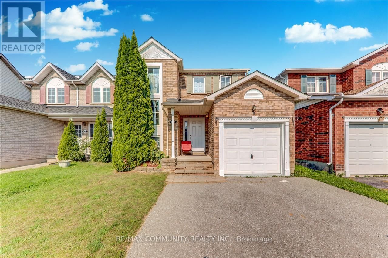 1813 DALHOUSIE CRESCENT Image 2