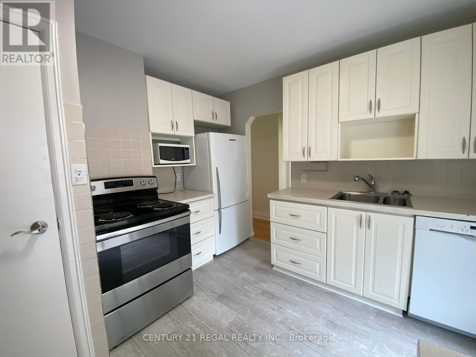 Upper - 25 SHANGARRY DRIVE Image 8