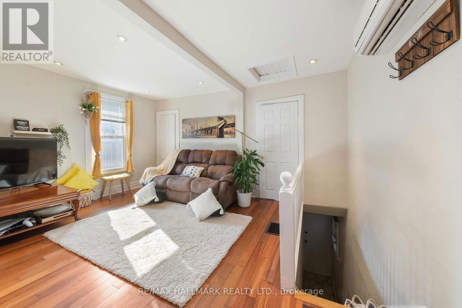 25 NORWOOD TERRACE Image 7