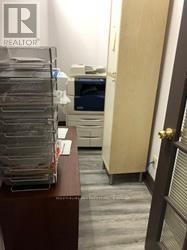 302-B&C - 80 CORPORATE DRIVE Image 10