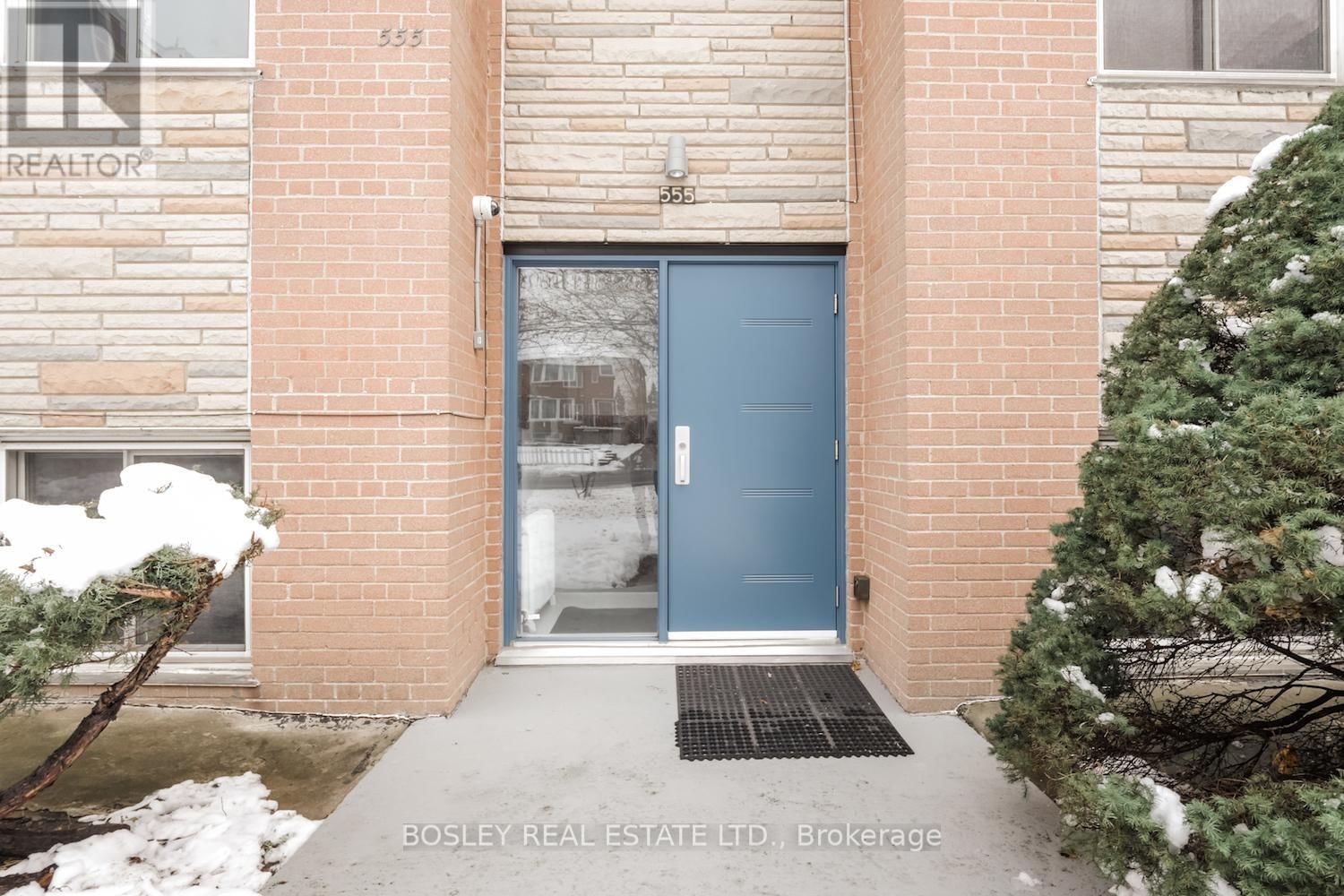 301 - 555 BIRCHMOUNT ROAD Image 19