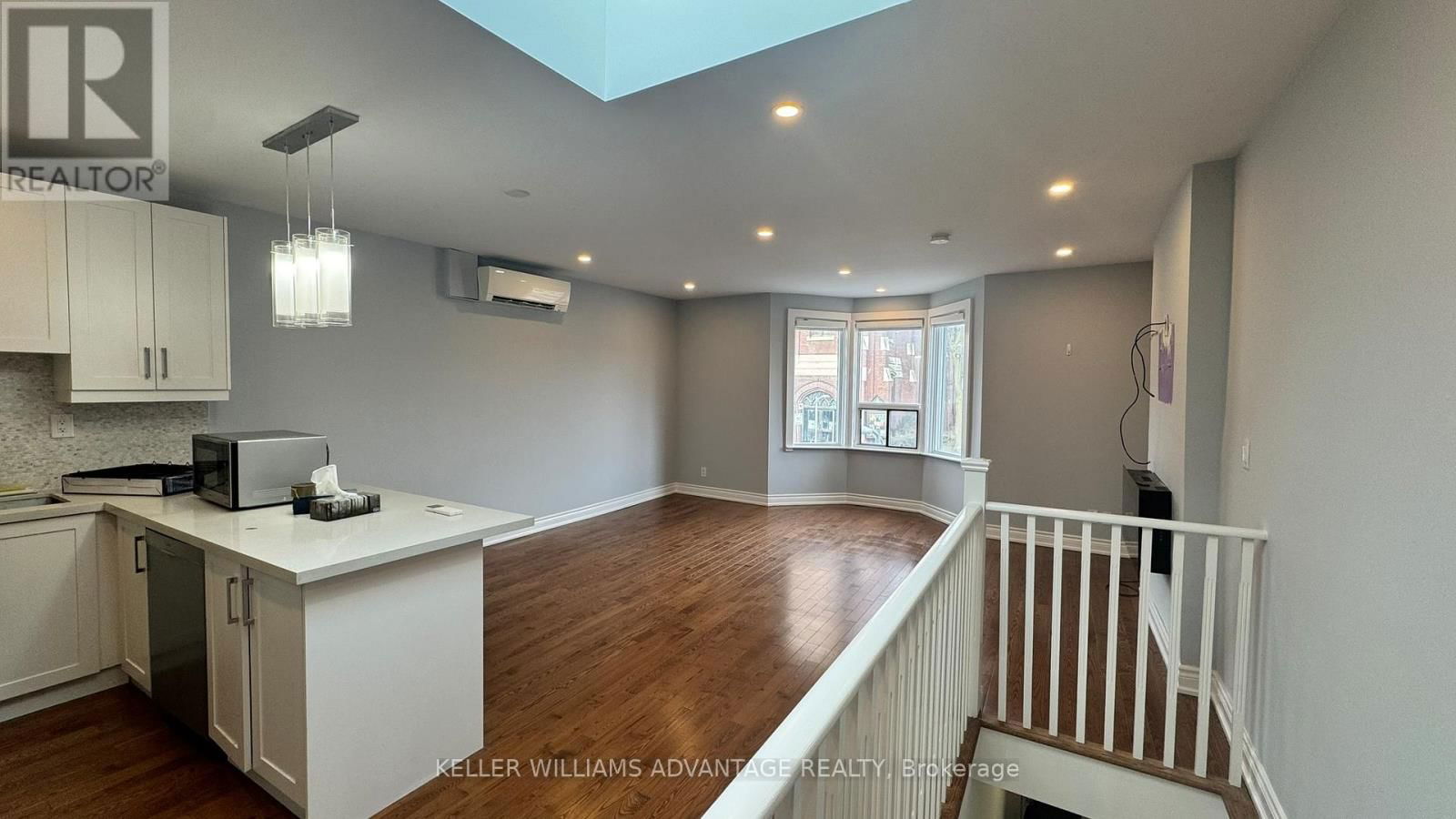 339 DANFORTH AVENUE Image 2