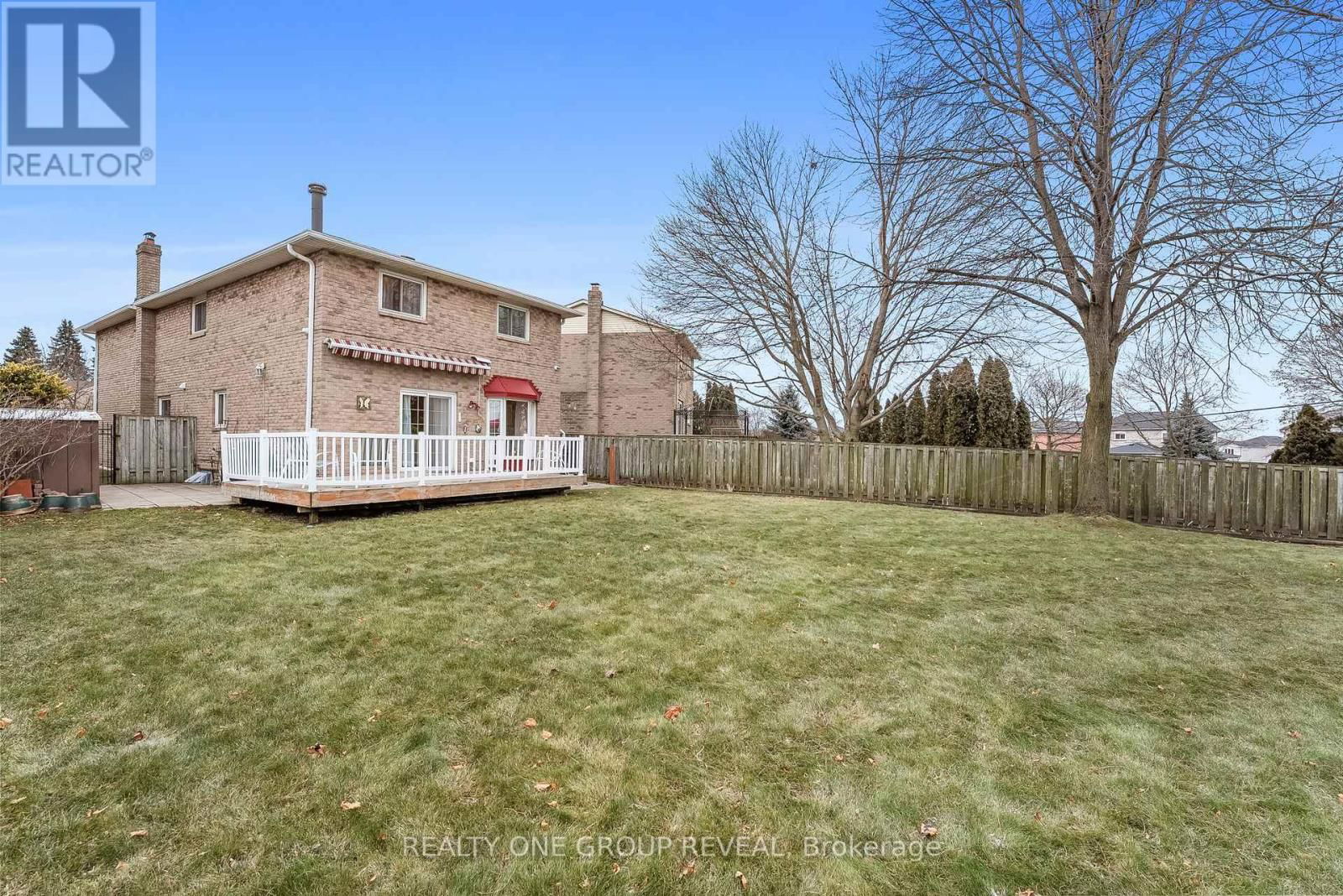 732 ABINGDON COURT Image 3